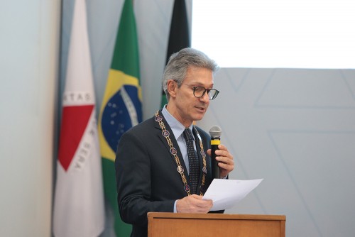 Governador de Minas Gerais, Romeu Zema, entrega Medalha da Inconfidência 2024.