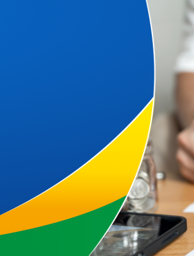 81% dos inadimplentes “pedalaram” dívidas no último ano usando novo crédito para quitar o anterior, revela pesquisa CNDL/SPC Brasil