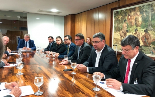 Entidades do setor de comércio e serviços entregam manifesto ao Governo Federal em defesa da votação do Cadastro Positivo