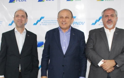 AMAZONAS REALIZA SEMINÁRIO DE QUALIFICAÇÃO PARA DIRIGENTES DO SISTEMA CNDL