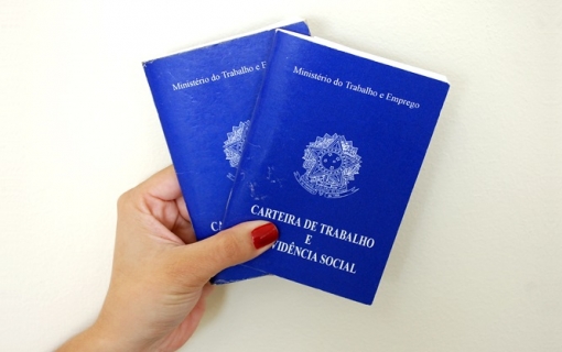 REFORMA TRABALHISTA VENCE MAIS UMA ETAPA NO SENADO