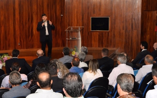 Lideranças políticas de Goiás recebem demandas do varejo
