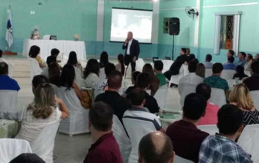 De Dirigente para Dirigente, apresentando o sistema CNDL.