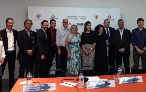 CDL BH e TJMG lançam projeto de apadrinhamento de crianças