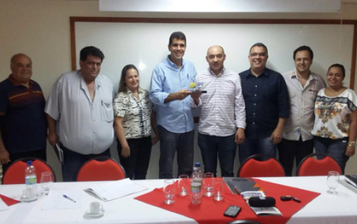 PRESIDENTE DA FCDL RIO DE JANEIRO SE REÚNE COM REPRESENTANTES DAS CDLS DA REGIÃO NOROESTE