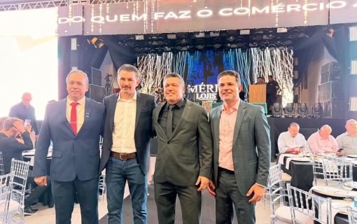 Presidente da FCDL/MT prestigia Prêmio Mérito Lojista em Alta Floresta