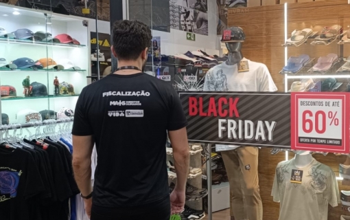 Procon intensifica fiscalização para garantir compras seguras na Black Friday