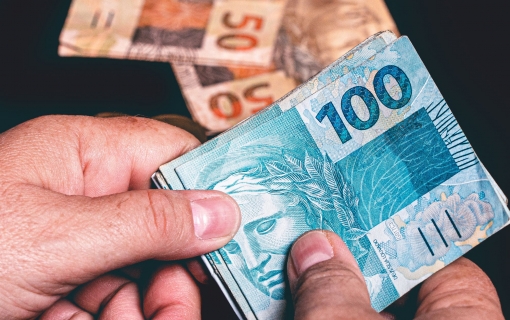 Segunda parcela do 13º salário deve ser paga até a próxima sexta-feira