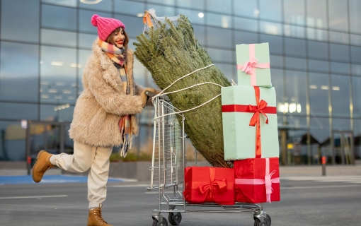 Lojas físicas voltam a dominar o Natal: 75% dos consumidores pretendem comprar presencialmente