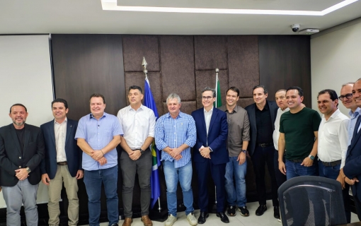 Presidente da FCDL/MT participa de evento no governo de MT sobre pacote de incentivos fiscais