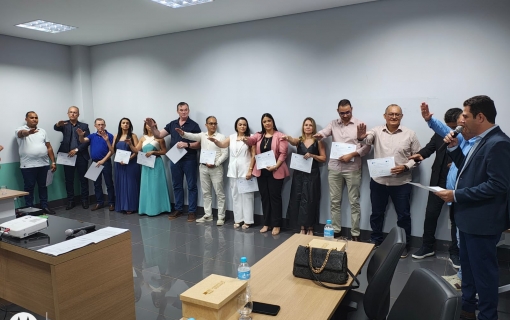 Nova diretoria da CDL Confresa tomou posse na noite de quarta-feira (28)