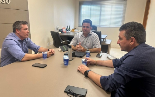 Presidente da FCDL/MT recebe lideranças da CDL Alta Floresta na sede da Federação