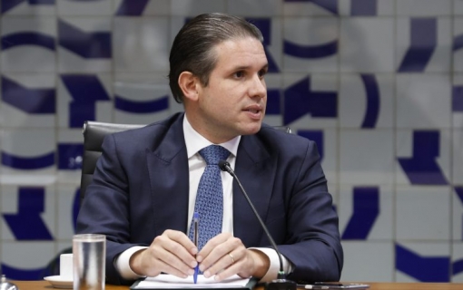 Motta afirma que proposta que estabelece o fim da jornada 6×1 pode ser votada em maio no Plenário