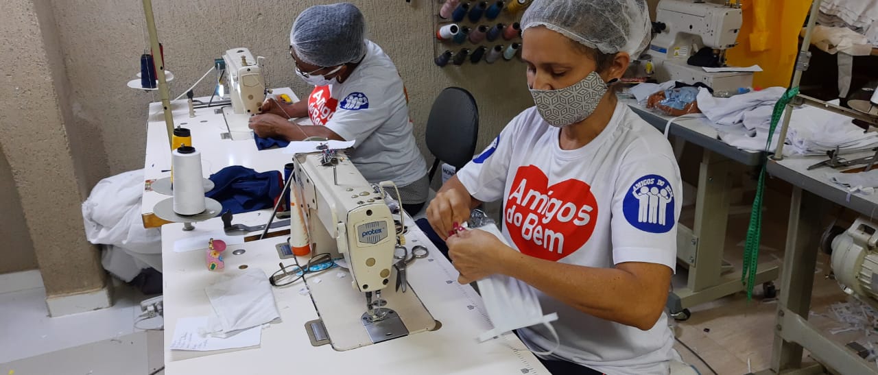Pequenos empresários, grandes corações