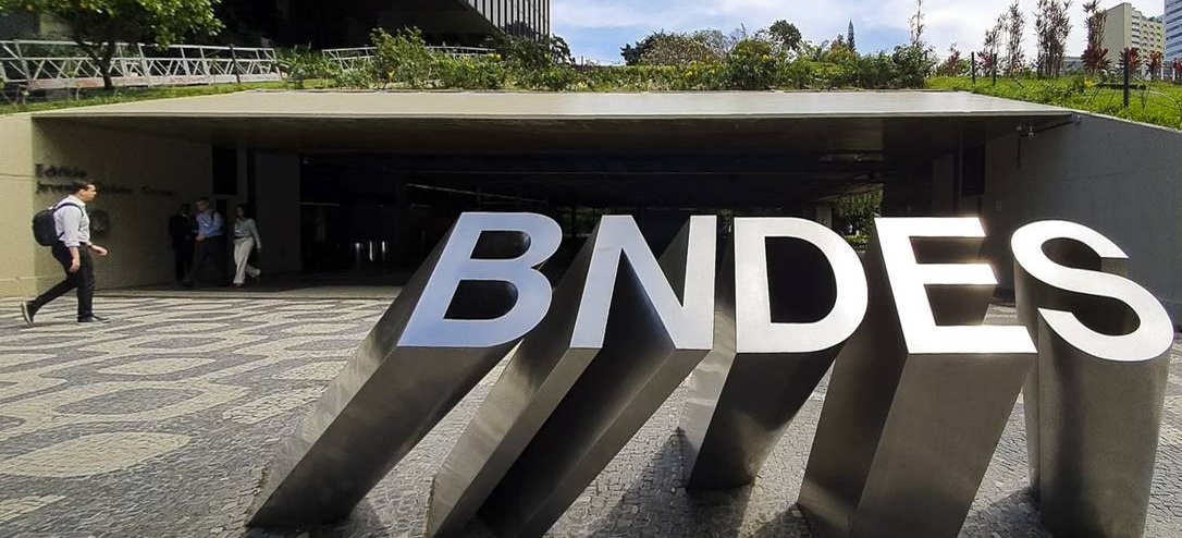 BNDES exigirá menos documentos para facilitar acesso ao crédito
