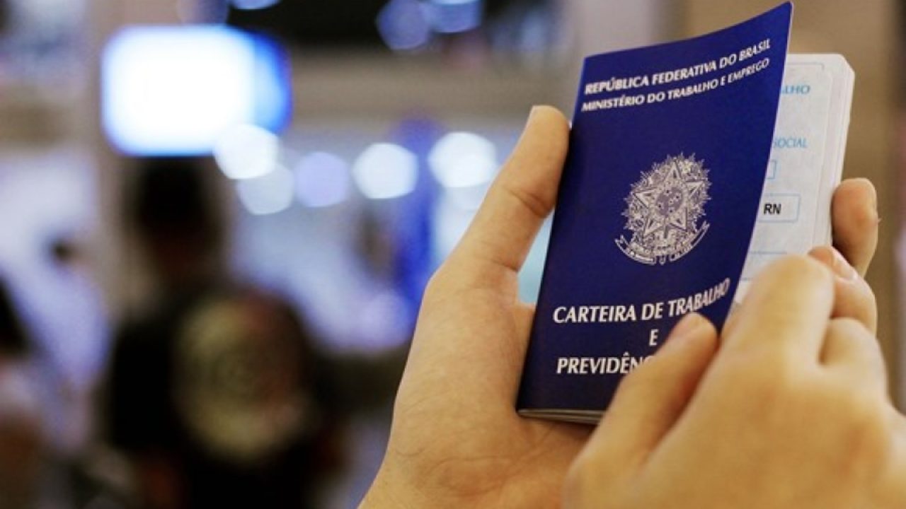 Governo publica decreto que prorroga prazo para redução de jornada e suspensão de contrato