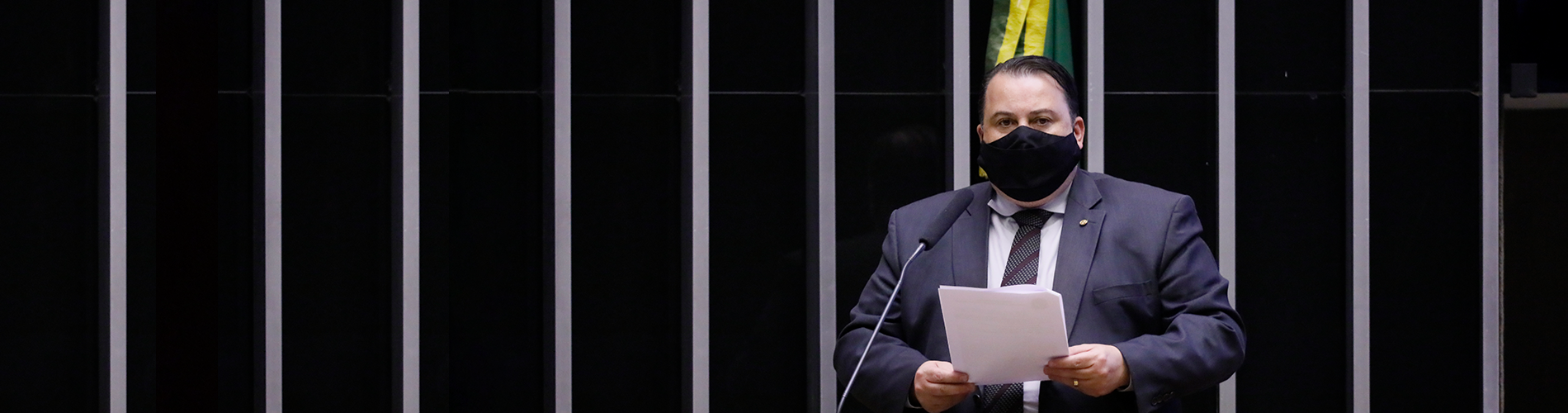 MP que prevê R$ 20 bi para socorro a empresas é aprovada