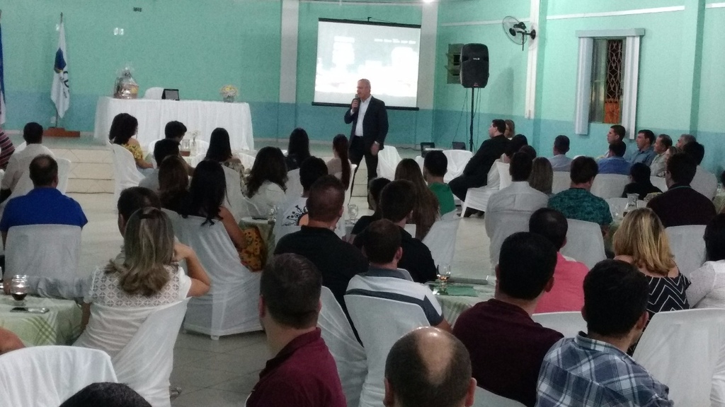 De Dirigente para Dirigente, apresentando o sistema CNDL.