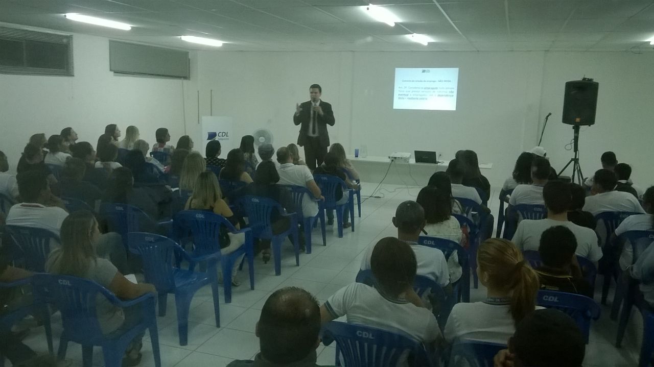 A CDL Salgueiro realizou, com sucesso, a palestra “Nova Lei Trabalhista.