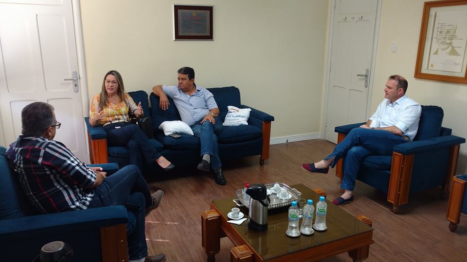 CDL visita o Sindilojas