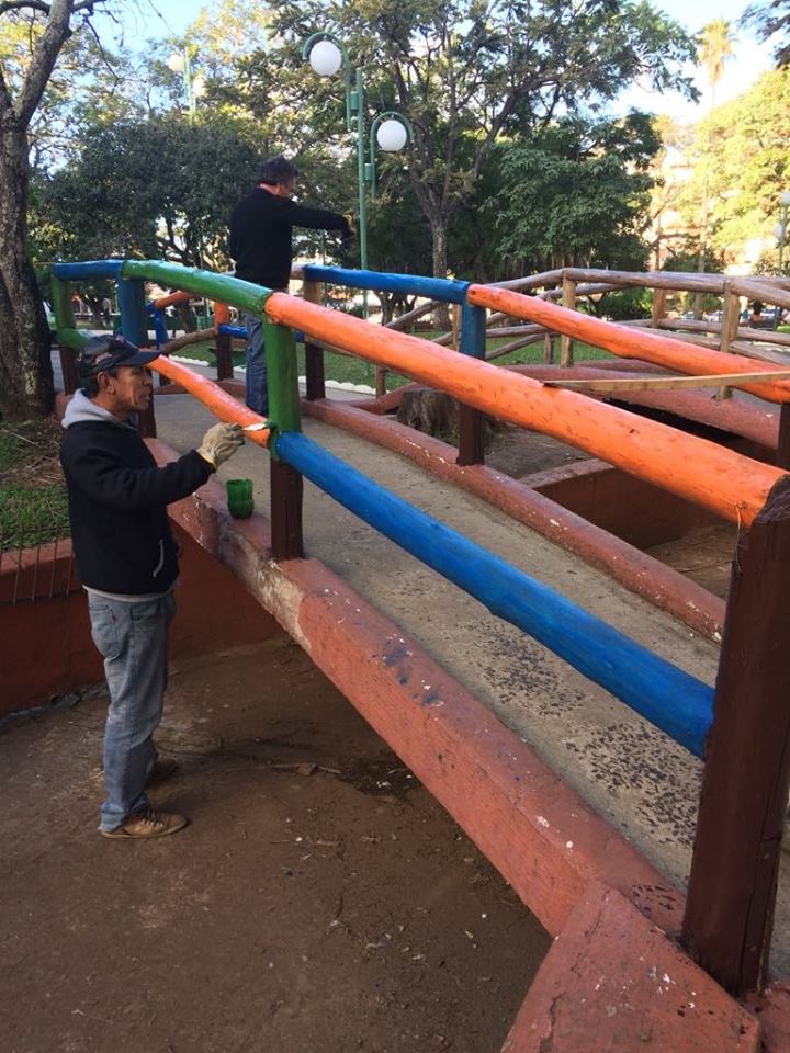 CDL finaliza reforma da ponte seca da Praça do Barão