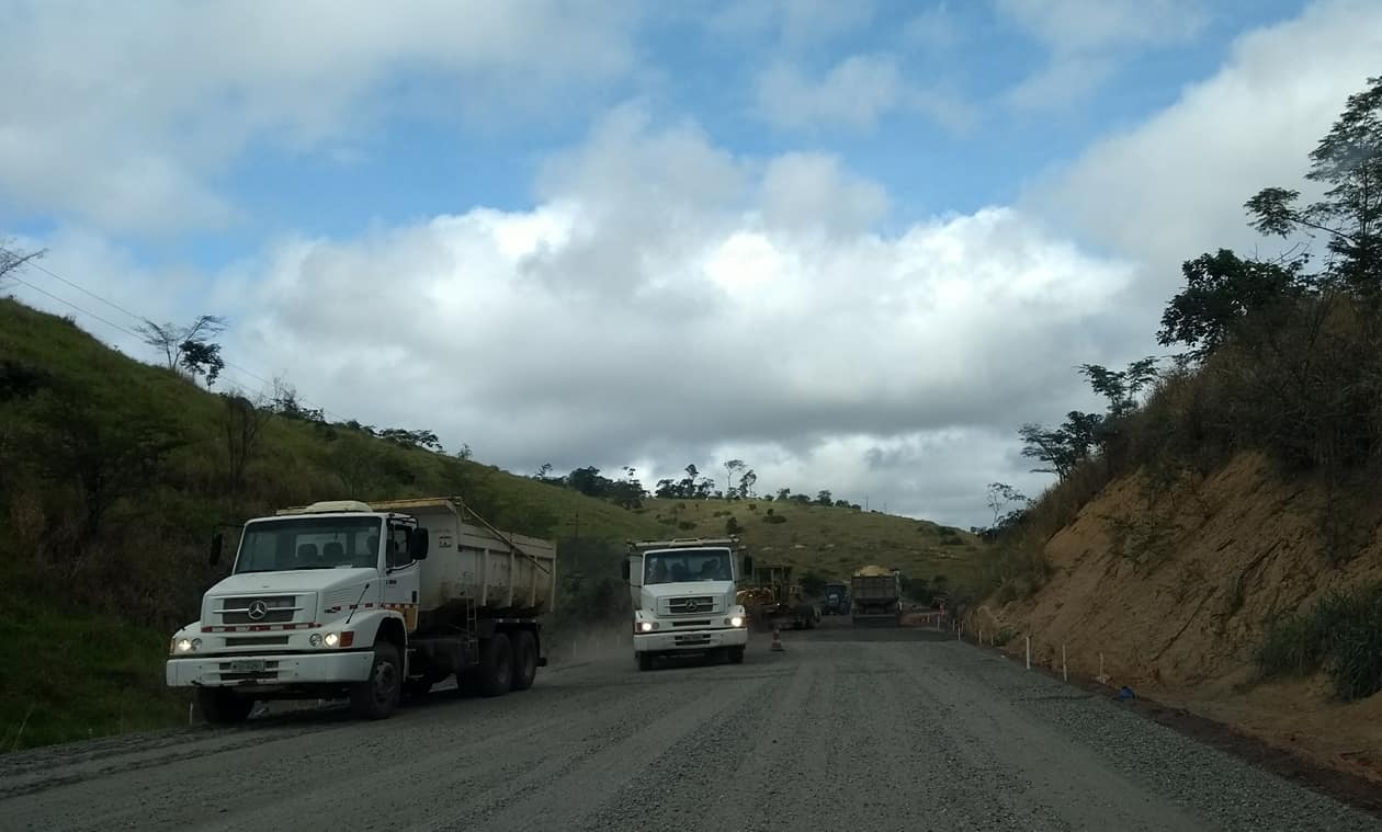 REPRESENTANTES DA CDL VISITAM OBRAS DA RODOVIA ES 320 ECOPORANGA A PONTO BELO