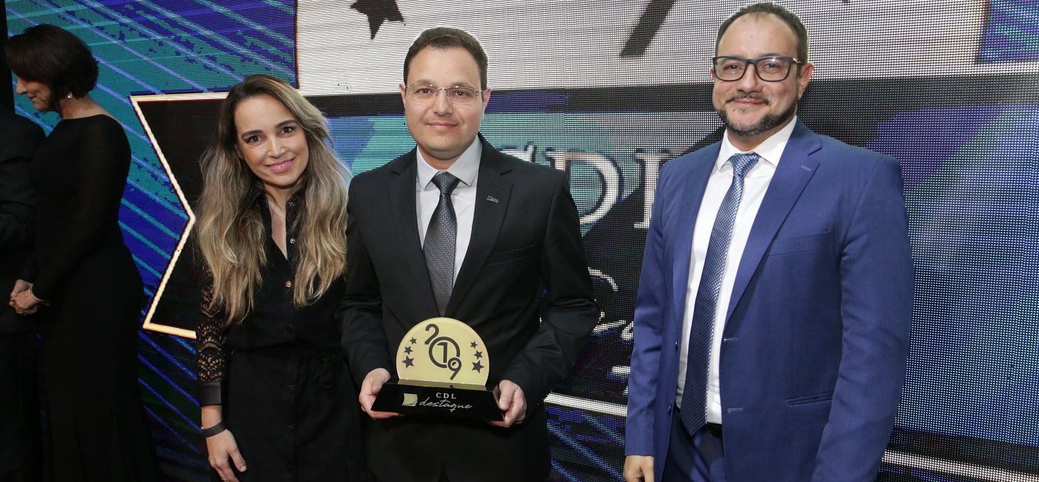 CDL Destaque: com Fabrica do Papai Noel, Itajubá mobiliza reciclagem e promove reabilitação de presidiários