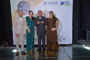 (1100)_Easy-Resize.com