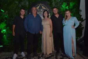 (1607)_Easy-Resize.com