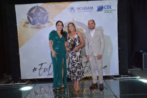 (887)_Easy-Resize.com