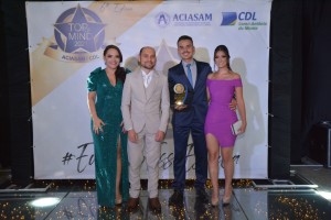 (943)_Easy-Resize.com