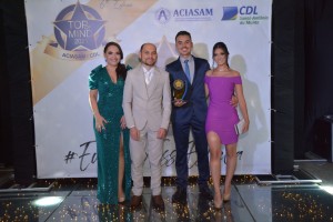 (945)_Easy-Resize.com