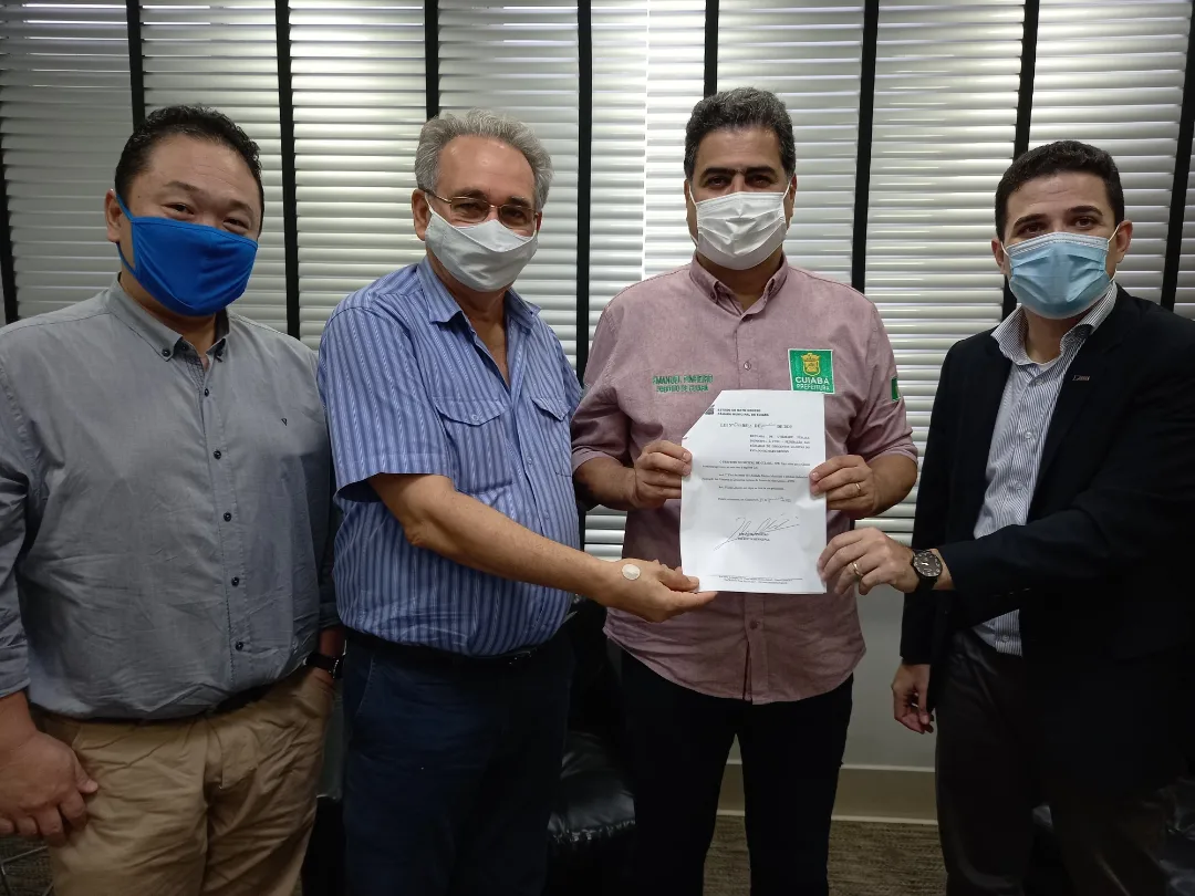 Projeto de Lei que transforma FCDL/MT em entidade de Utilidade Pública Municipal é sancionado por prefeito da capital