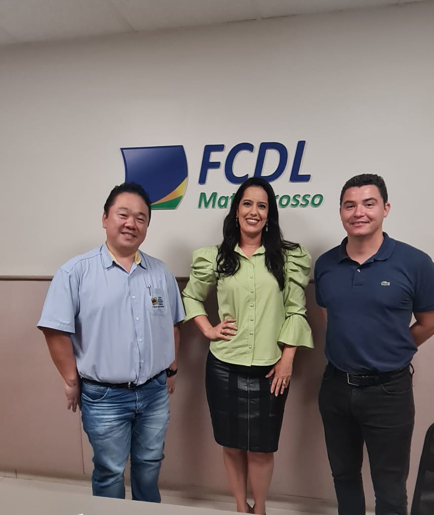 Palestrante renomada nacionalmente é recebida por diretores da FCDL/MT