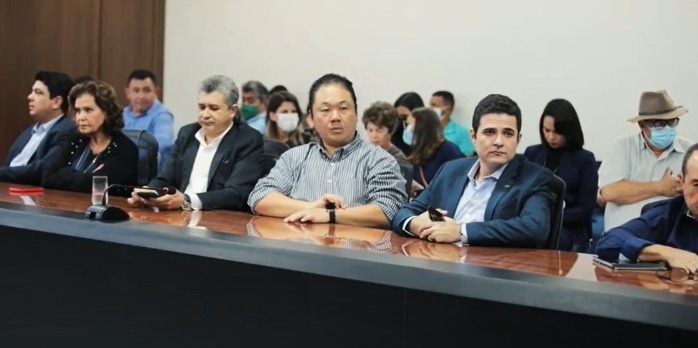 MT Garante – Presidente e diretor da FCDL/MT participam de assinatura de credenciamento de instituições financeiras no Palácio Paiaguás