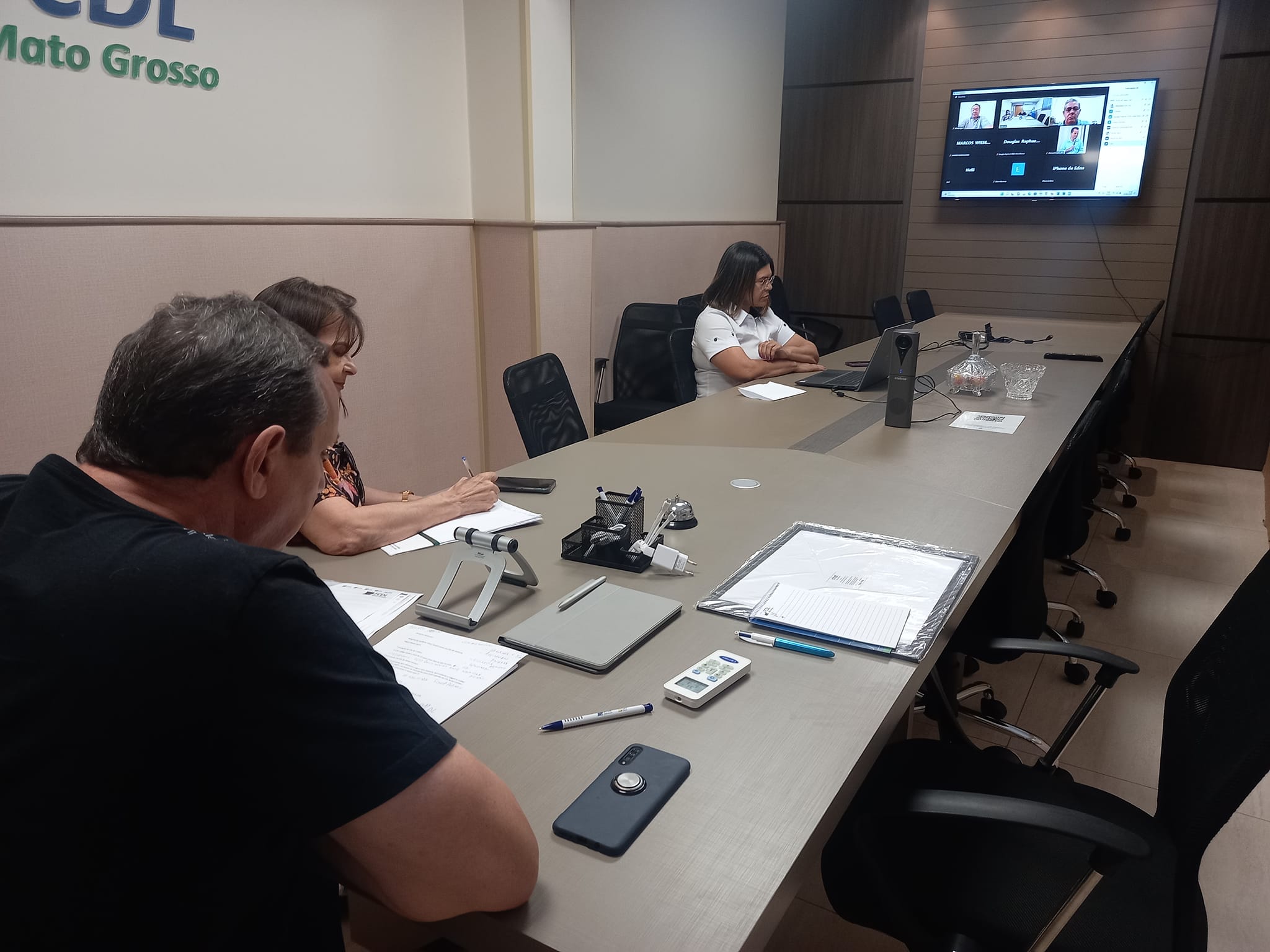 Federação das CDLs de Mato Grosso realizou reunião mensal com diretores na tarde desta terça-feira