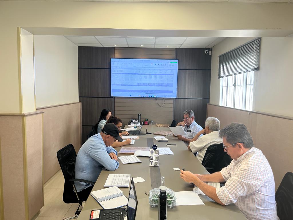 Reunião do Conselho Fiscal na Federação das CDLs de Mato Grosso analisa com Sucesso Prestação de Contas