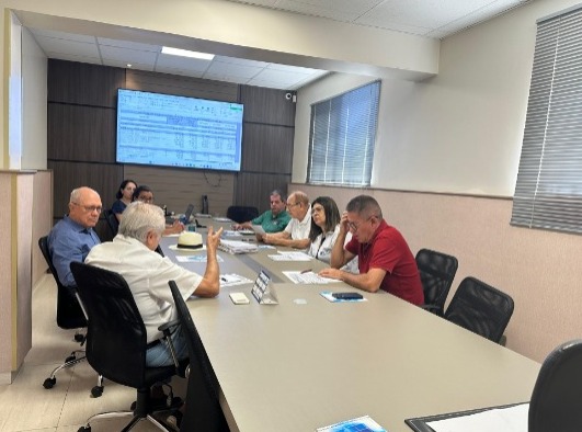 Reunião na FCDL/MT presta contas dos meses de setembro e outubro