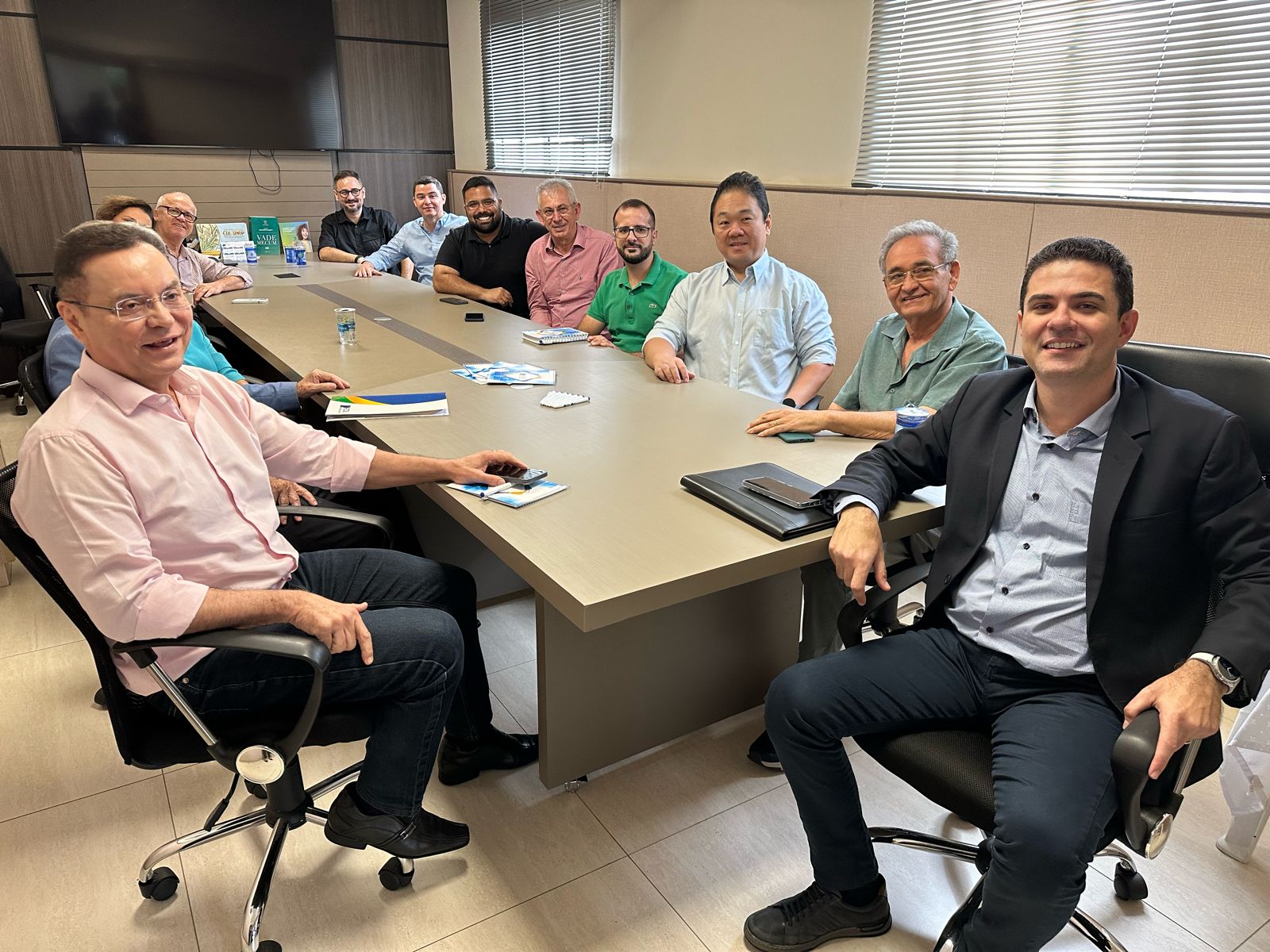 Presidente e diretores da FCDL/MT discutem sobre desafios empresariais em Mato Grosso com presidente da ALMT