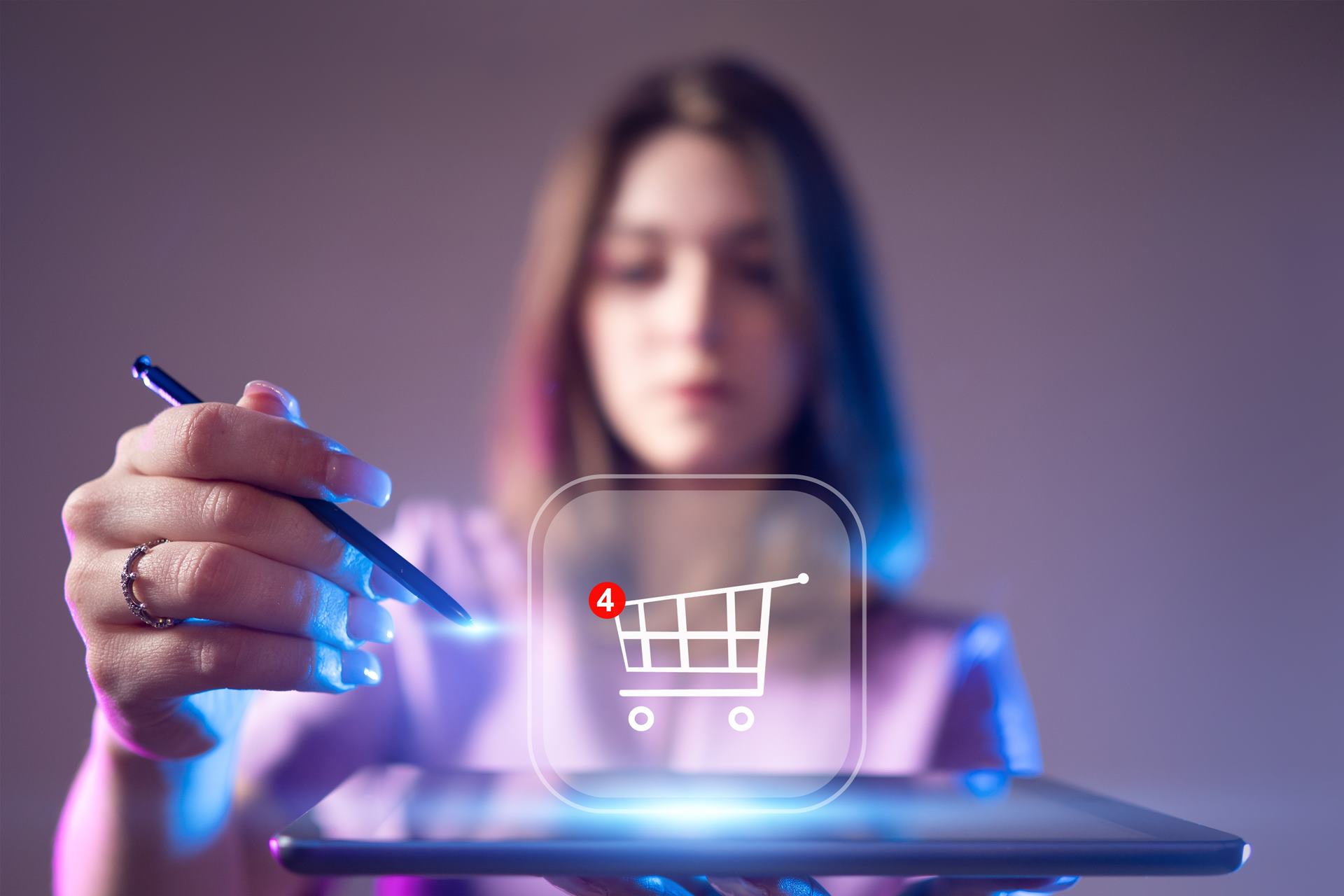 FCDL/MT divulga pesquisa que revela que mais da metade dos consumidores admitem que fazem compras por impulso na internet