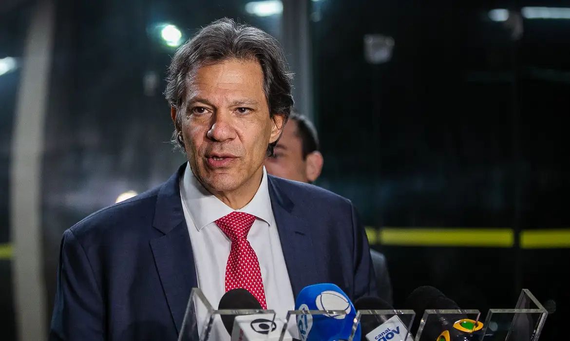 Haddad defende judicialização da derrubada do decreto do IOF
