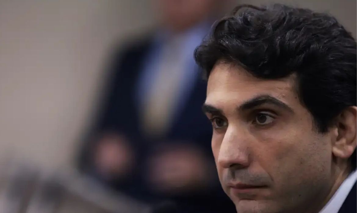 Taxa de juros deve ficar alta por período prolongado, diz Galípolo