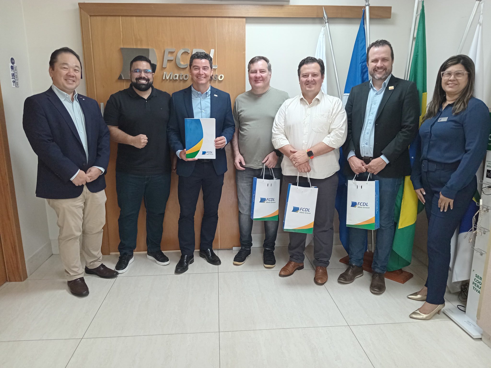 FCDL firma convênio com a Cooperativa de Crédito Cresol