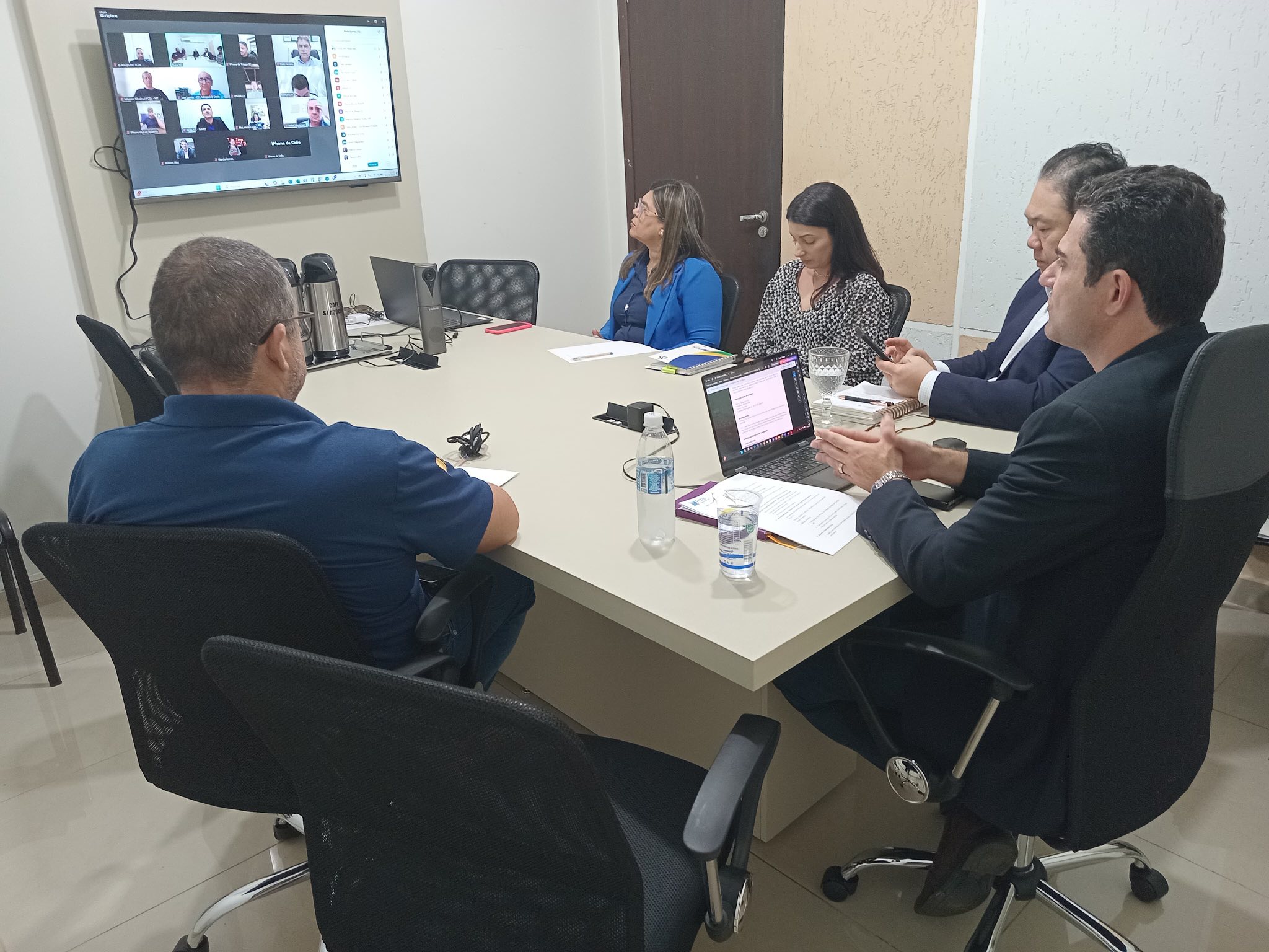 Diretoria da FCDL-MT realiza reunião mensal com foco em projetos e fortalecimento do varejo