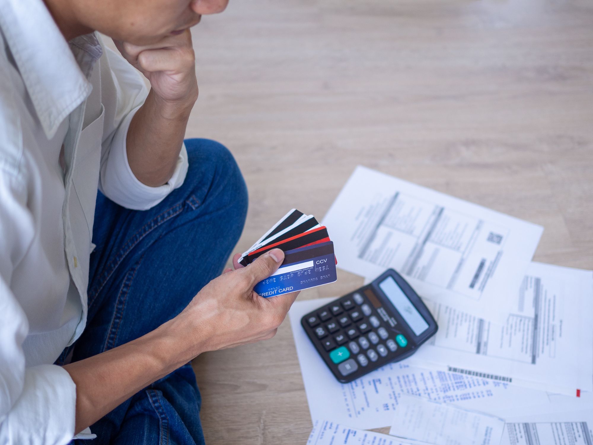 Inadimplência de pessoas físicas bate novo recorde e atinge 71,86 milhões de consumidores no país, aponta CNDL e SPC Brasil