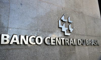 Mercado prevê inflação abaixo do teto, informa boletim do Banco Central