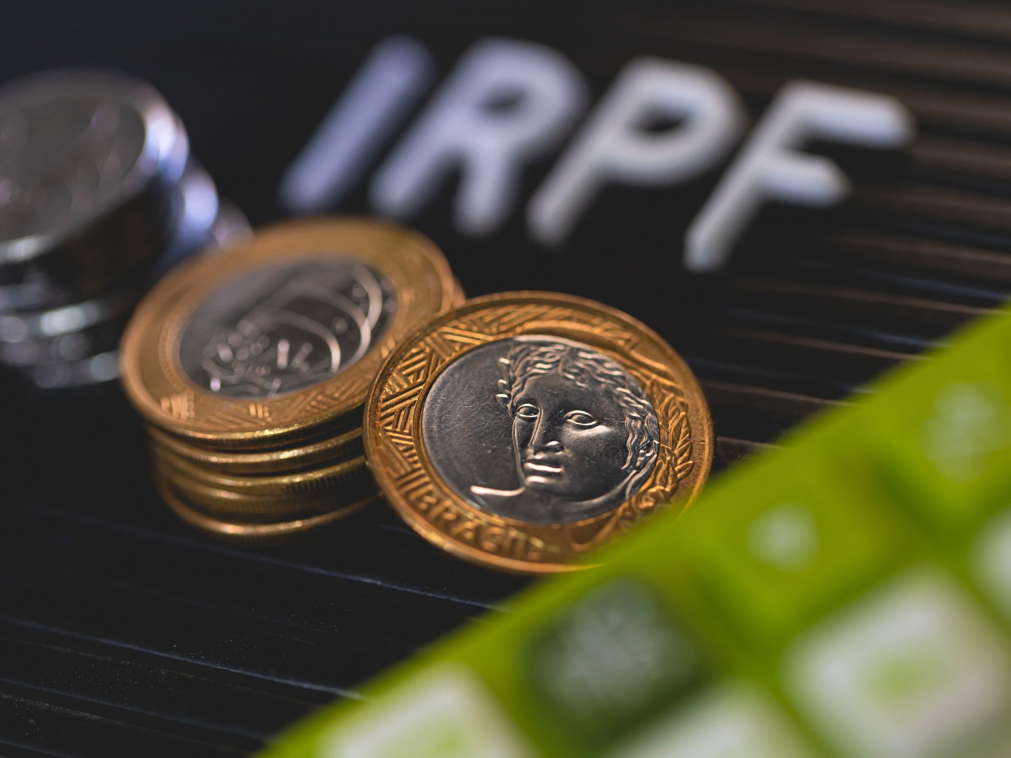 Isenção do IR até R$ 5 mil pode injetar R$ 17 bi no consumo de bens e de serviços, mas gera preocupações fiscais em médio prazo