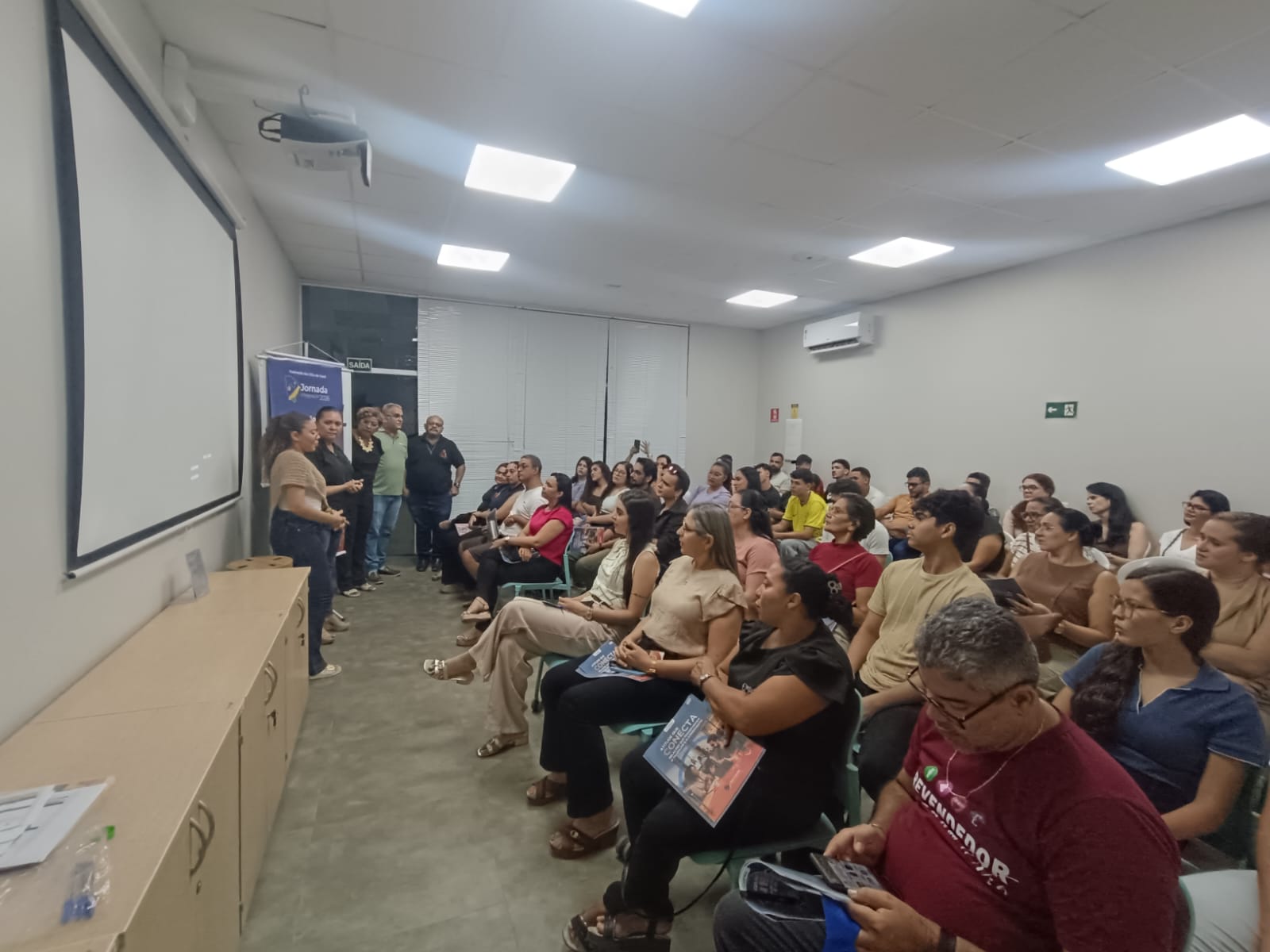 Colaboradores do comércio de Aracati recebem curso da Jornada Integração na Macrorregião Leste